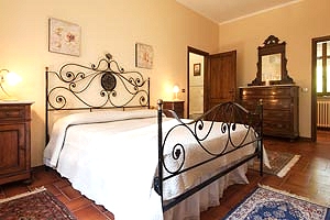 Elegant villa in Montaione