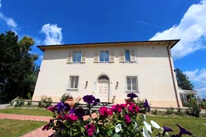 Villa de lujo en Certaldo. Alquiler de villa de lujo en Certaldo (Florencia) en la campia de Empoli