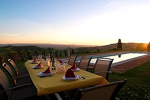 Villa de lujo en Certaldo. Alquiler de villa de lujo en Certaldo (Florencia) en la campia de Empoli