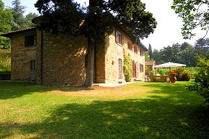 Elegante villa a Borgo San Sorenzo