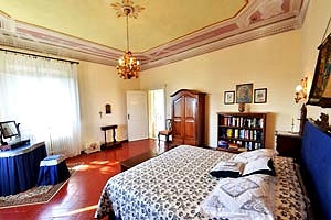 Elegant historic villa in San Miniato